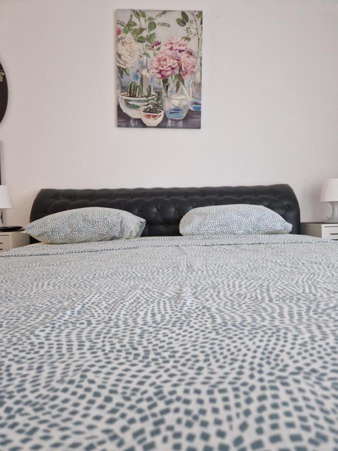 Guesthouse Irac توزلا المظهر الخارجي الصورة